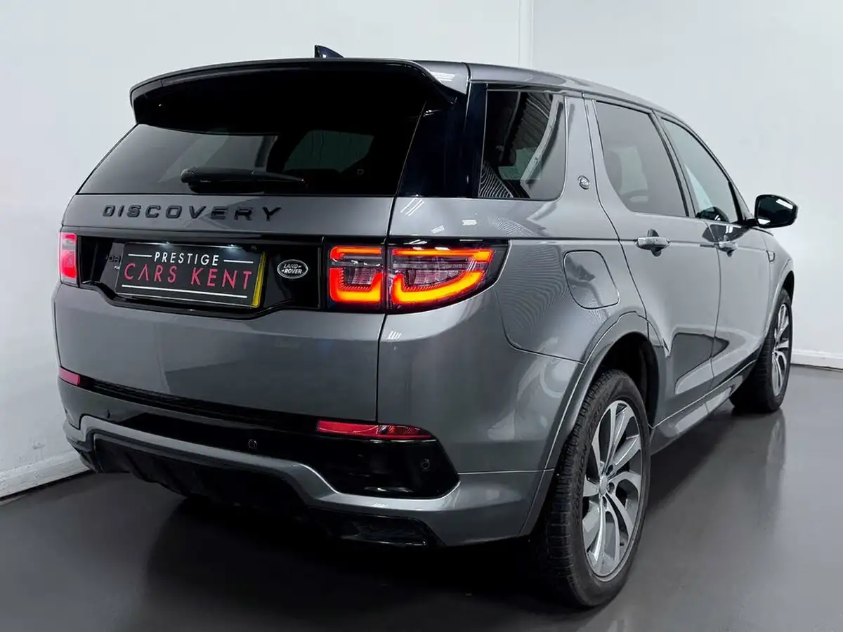 2022-land-rover-discovery-sport-15-p300e-r-dynamic-hse-big-15