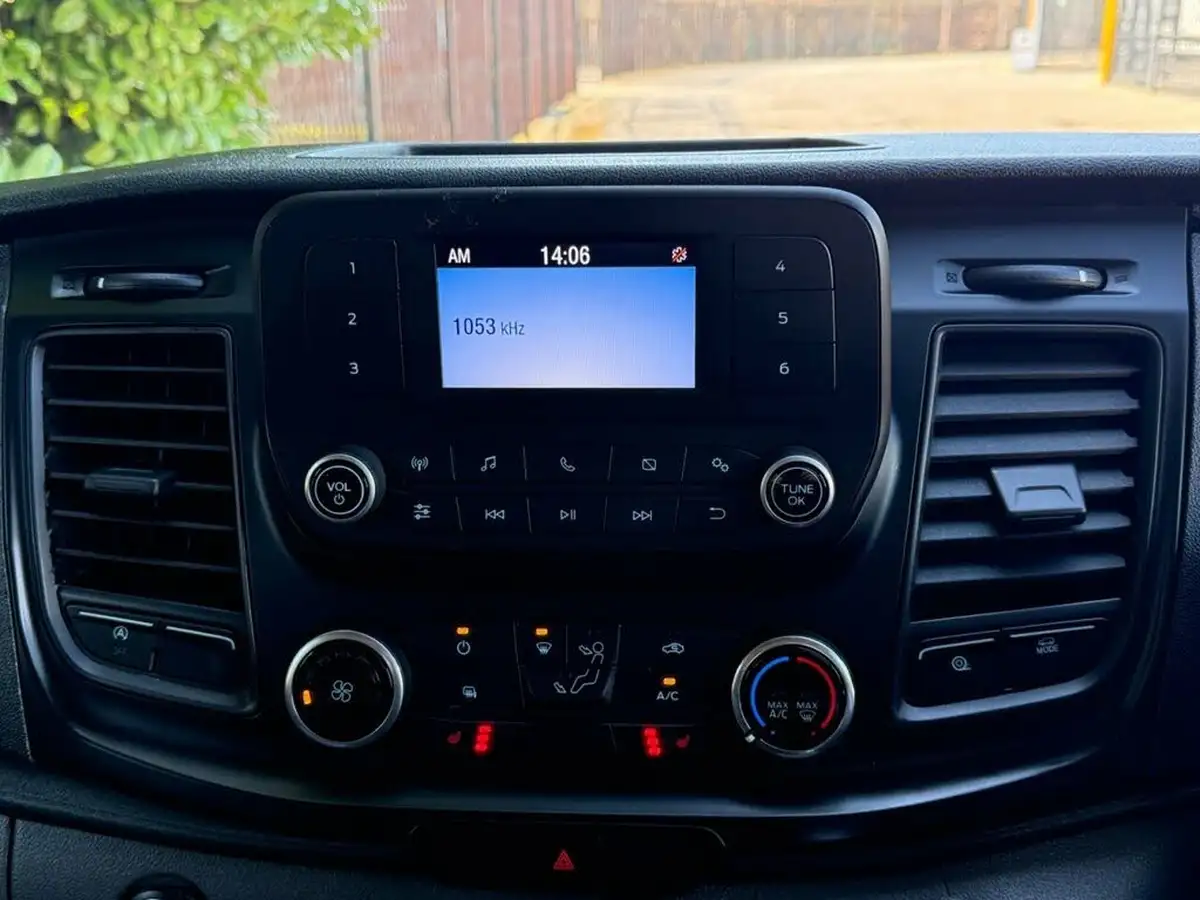 2019-ford-transit-custom-20tdci-340-l1h1-leader-130pseu6dt-big-17