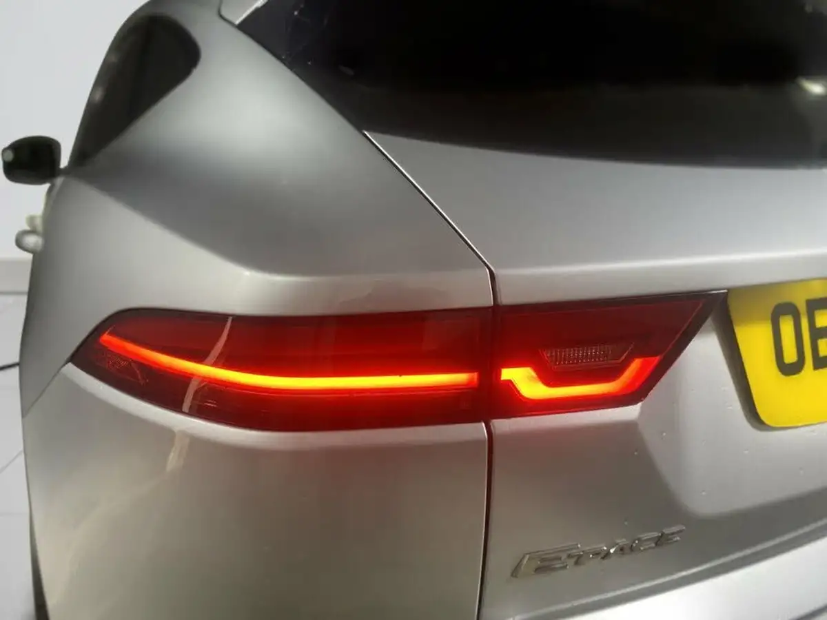 2019-jaguar-e-pace-20-i4d-r-dynamic-hse-180ps-big-27