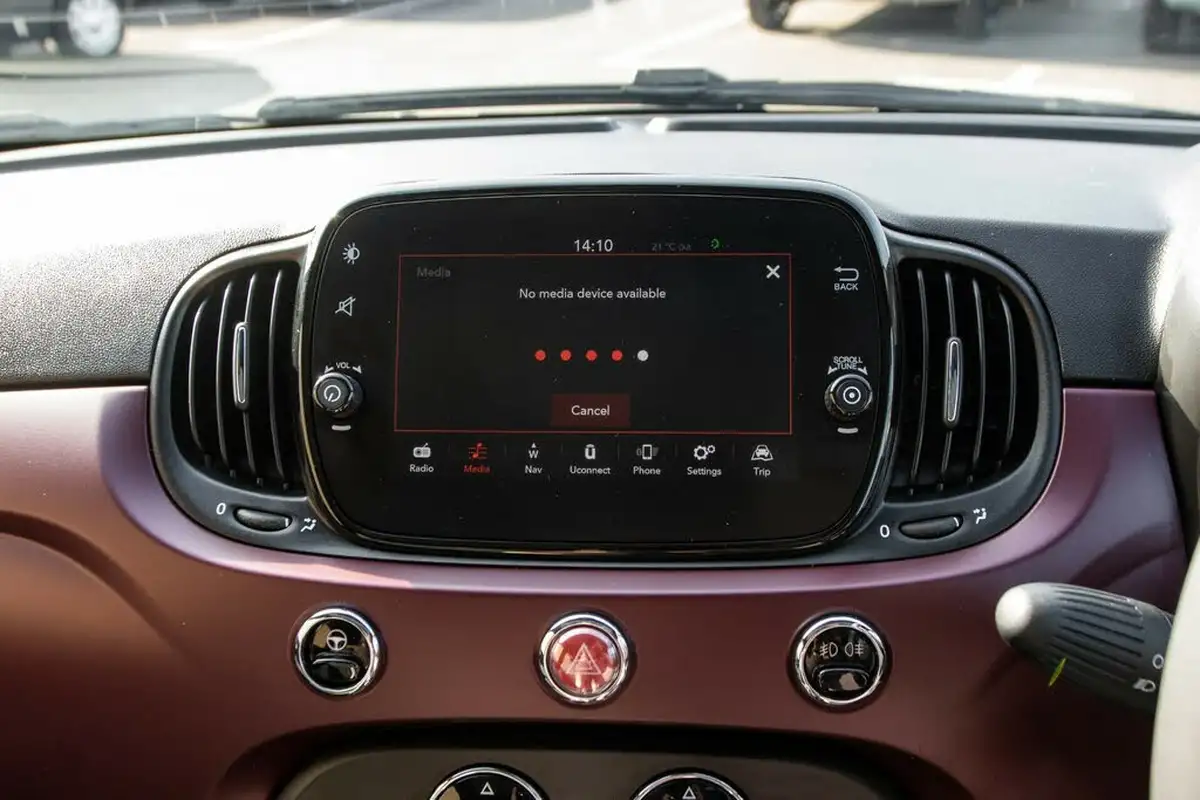 2020-fiat-500-10-star-big-22