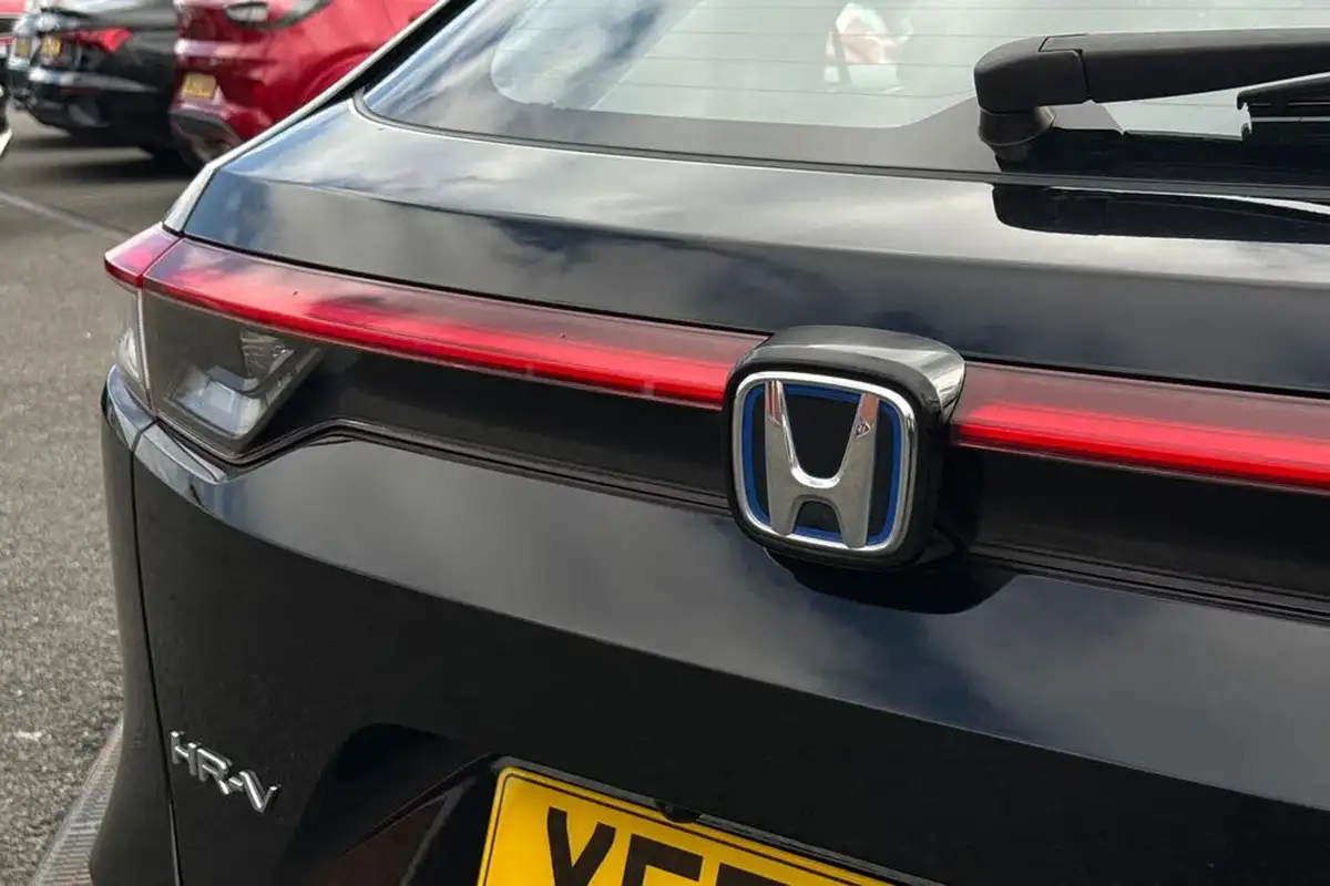 2022-honda-hr-v-15-i-mmd-elegance-big-29
