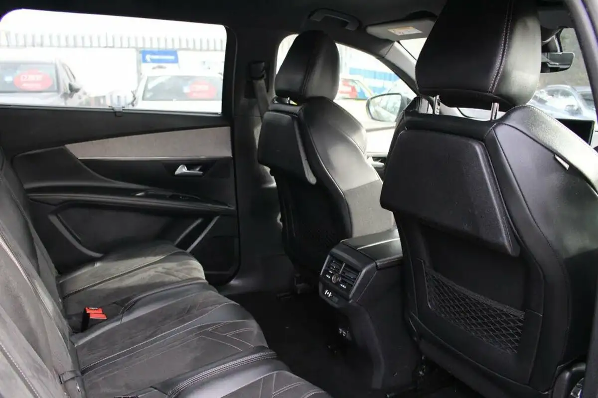 2021-peugeot-5008-suv-16-puretech-gt-big-31