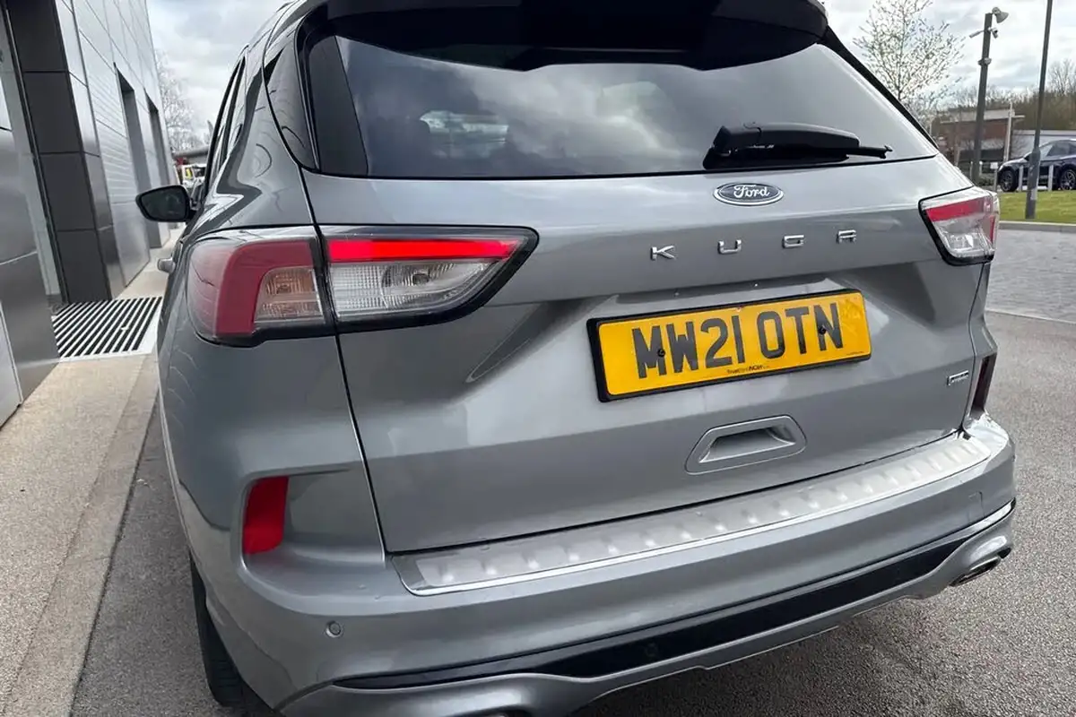 2020-ford-kuga-25t-st-line-x-big-15