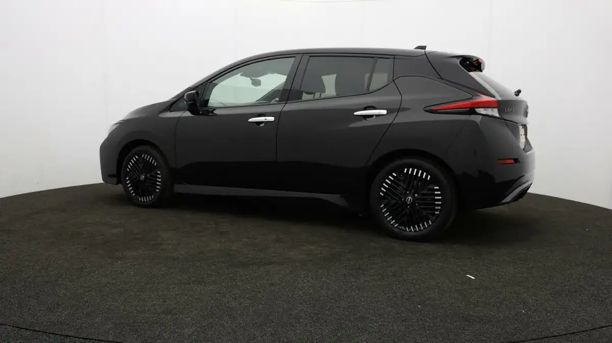 2022-nissan-leaf-e-tekna-39kwh-big-65