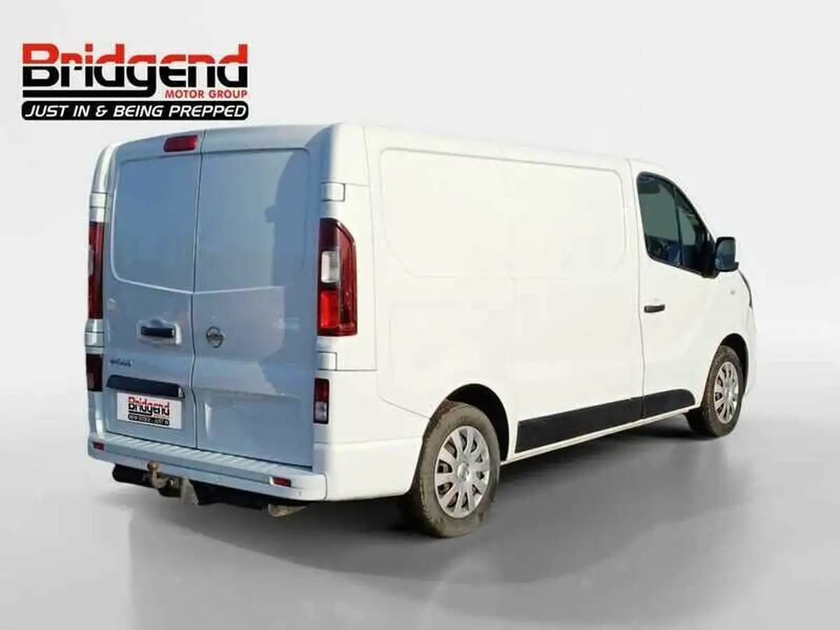 2021-nissan-nv300-20dci-acenta-l1h1-120bhpeu6dt-28-panel-big-2
