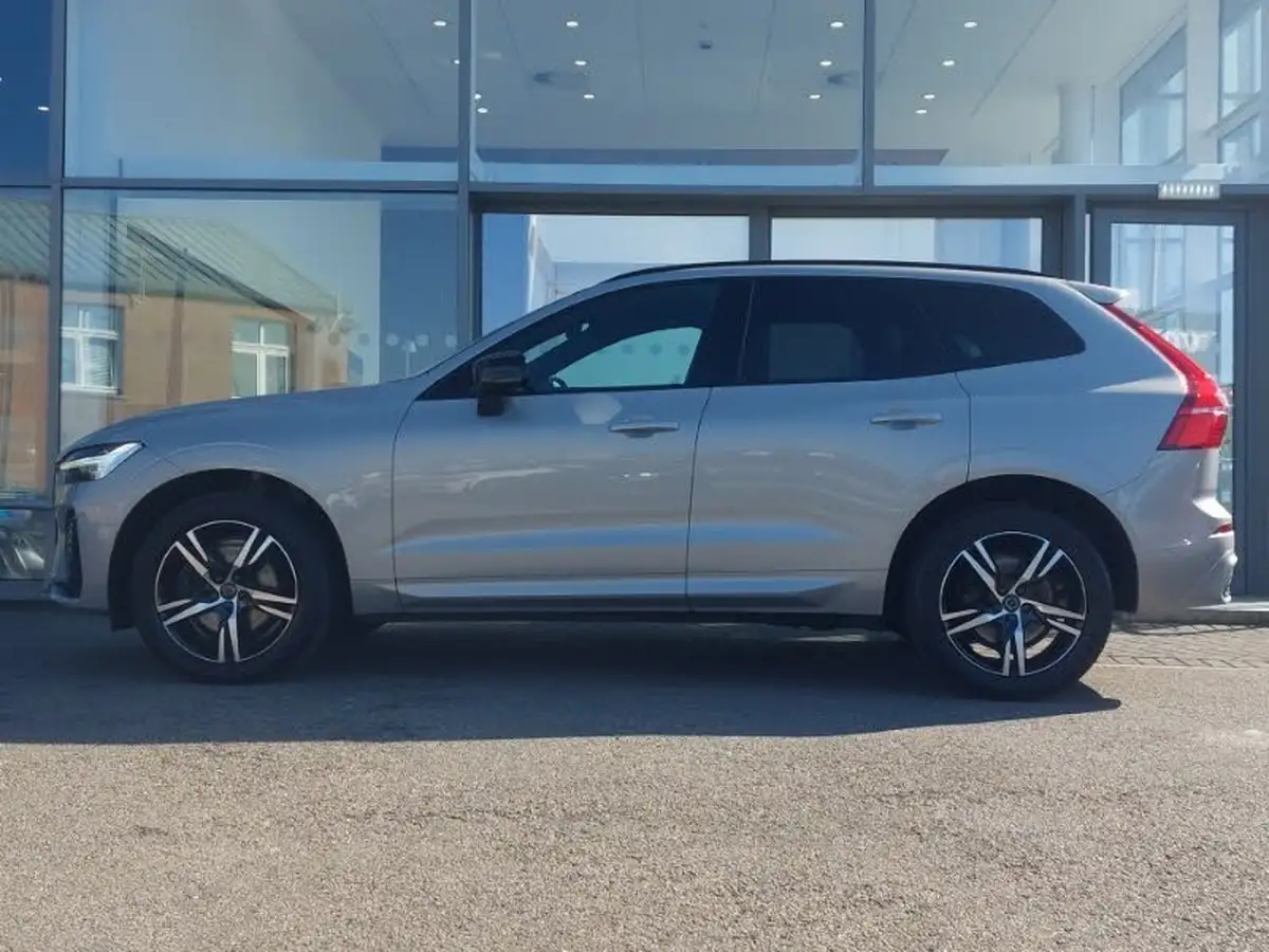 2021-volvo-xc60-20td-b4-r-design-awd-big-3