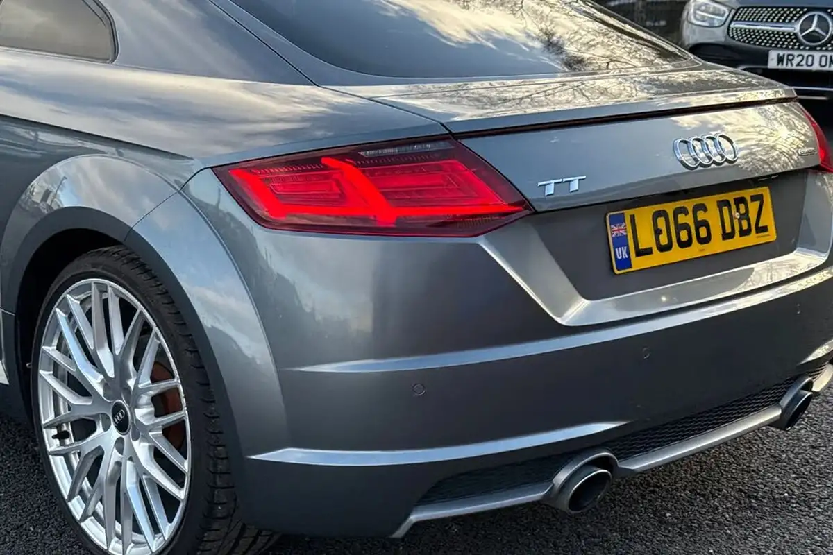 2016-audi-tt-coupe-20-tfsi-quattro-s-line-big-7