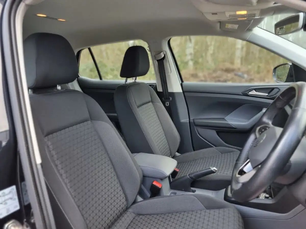 2021-volkswagen-t-cross-10-tsi-se-110ps-big-29
