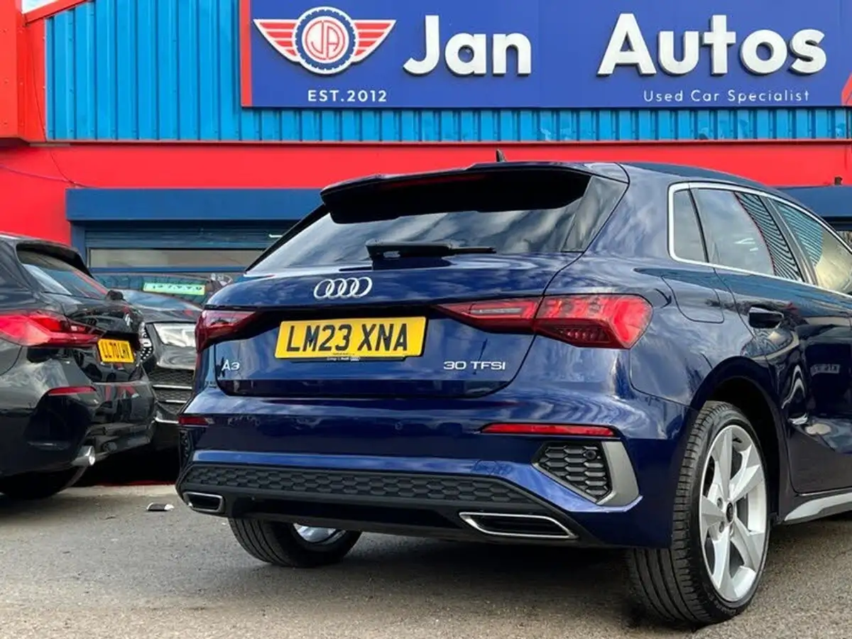 2023-audi-a3-10-30-tfsi-s-line-sportback-5d-tronic-big-39