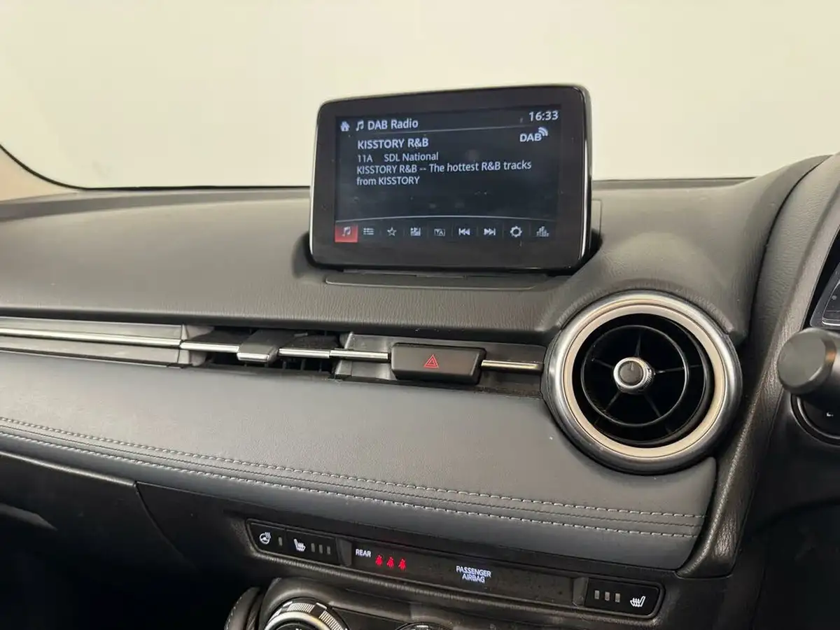 2021-mazda-mazda2-15-skyactiv-g-gt-sport-nav-light-stone-big-36