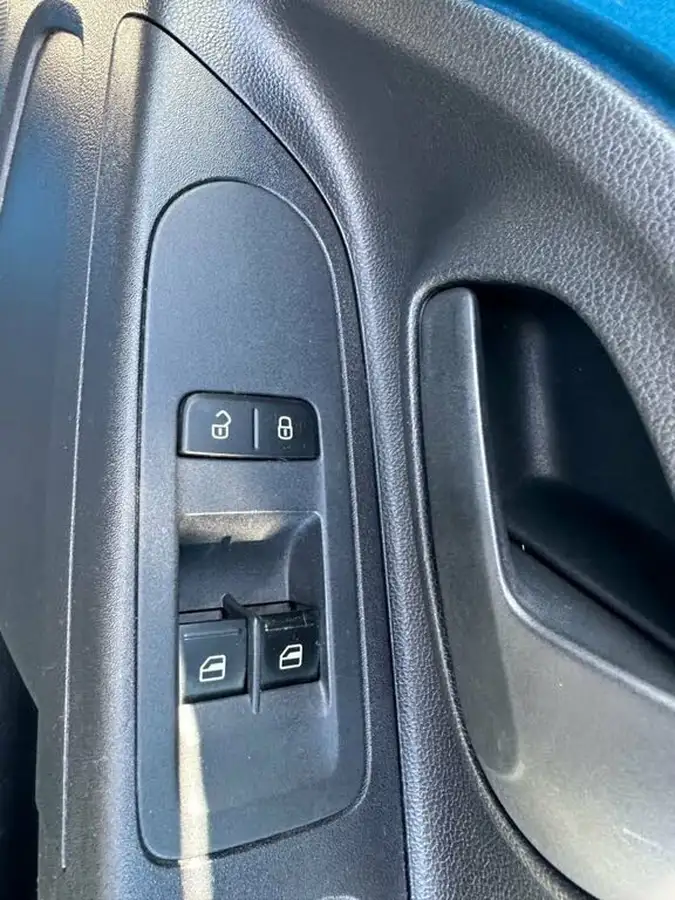 2018-skoda-citigo-10-se-greentech-5d-big-16