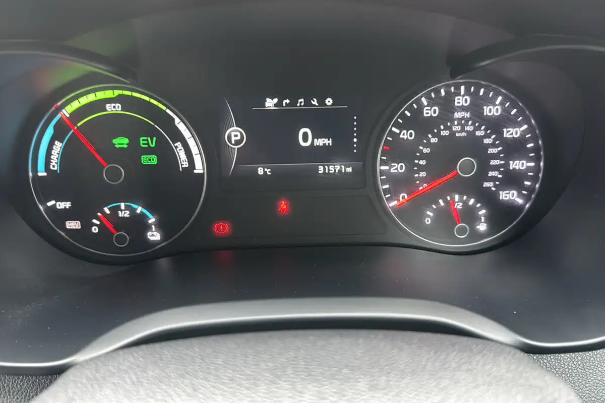 2016-kia-optima-20-gdi-phev-big-13