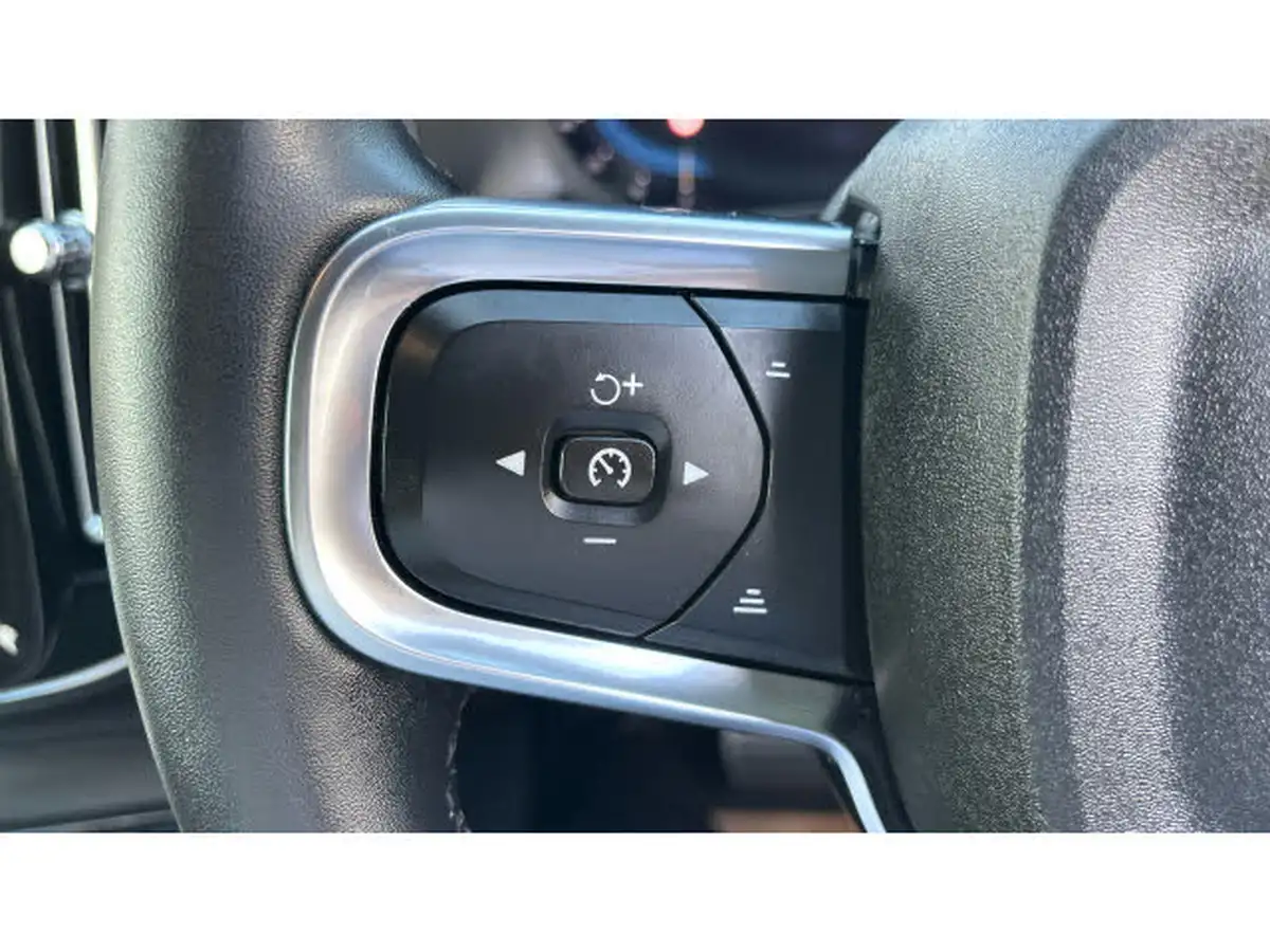2021-volvo-xc40-e-twin-recharge-plus-big-21