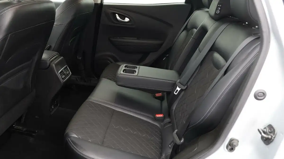 2021-renault-kadjar-13-tce-s-edition-140bhp-1333cc-big-15