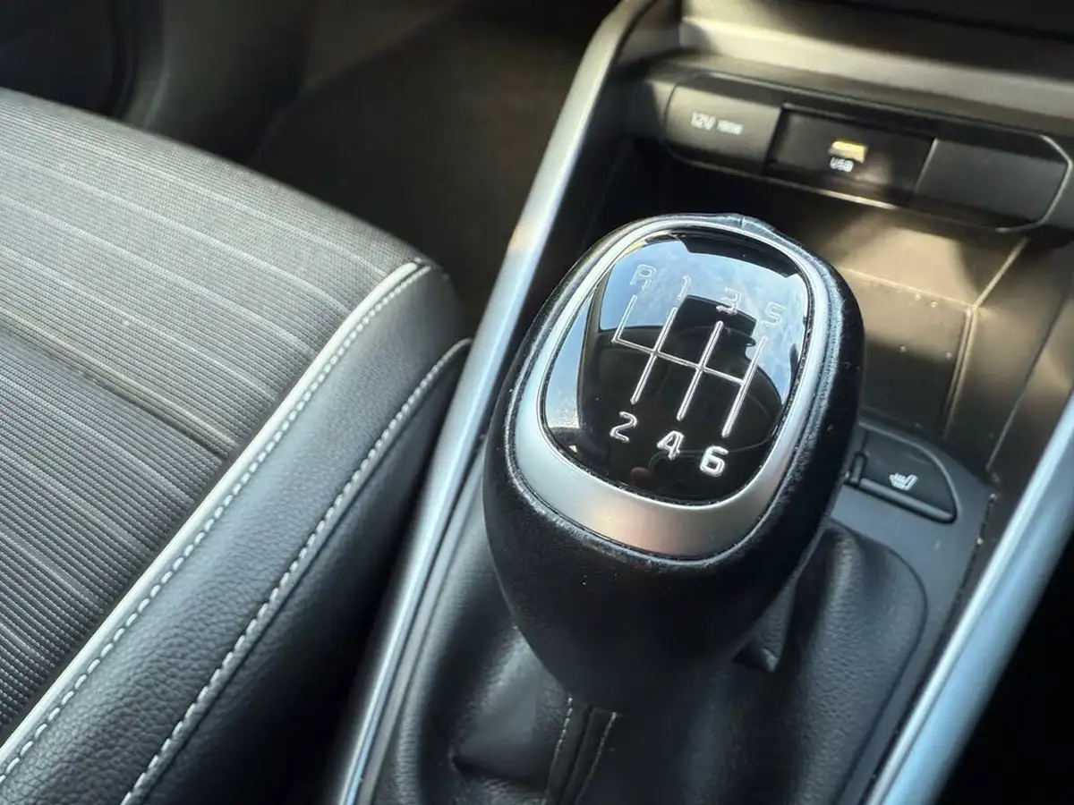 2022-kia-rio-10-t-gdi-gt-line-s-big-51