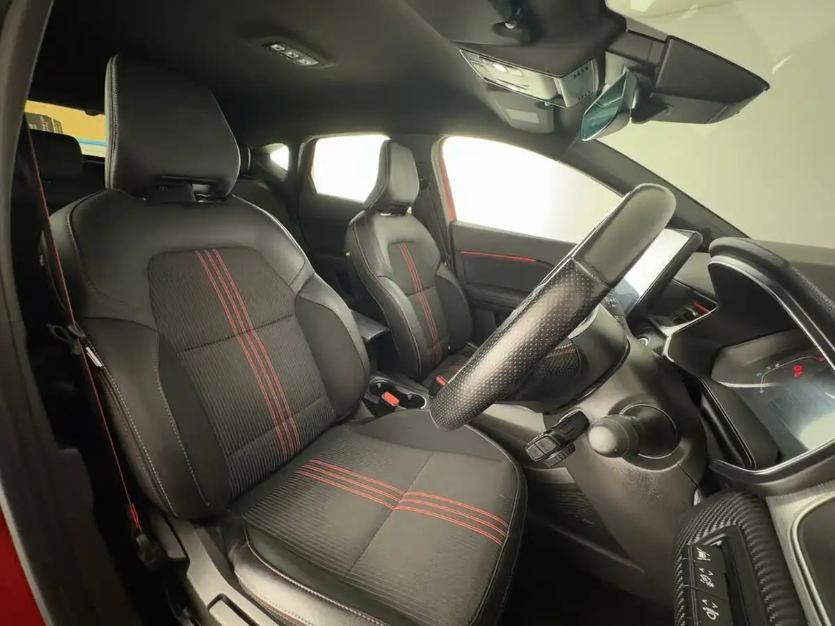 2022-renault-captur-13-tce-rs-line-big-23