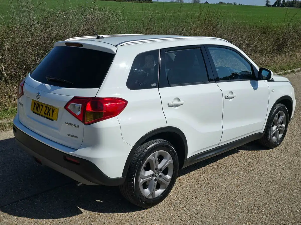 2017-suzuki-vitara-16-sz-t-allgrip-big-21