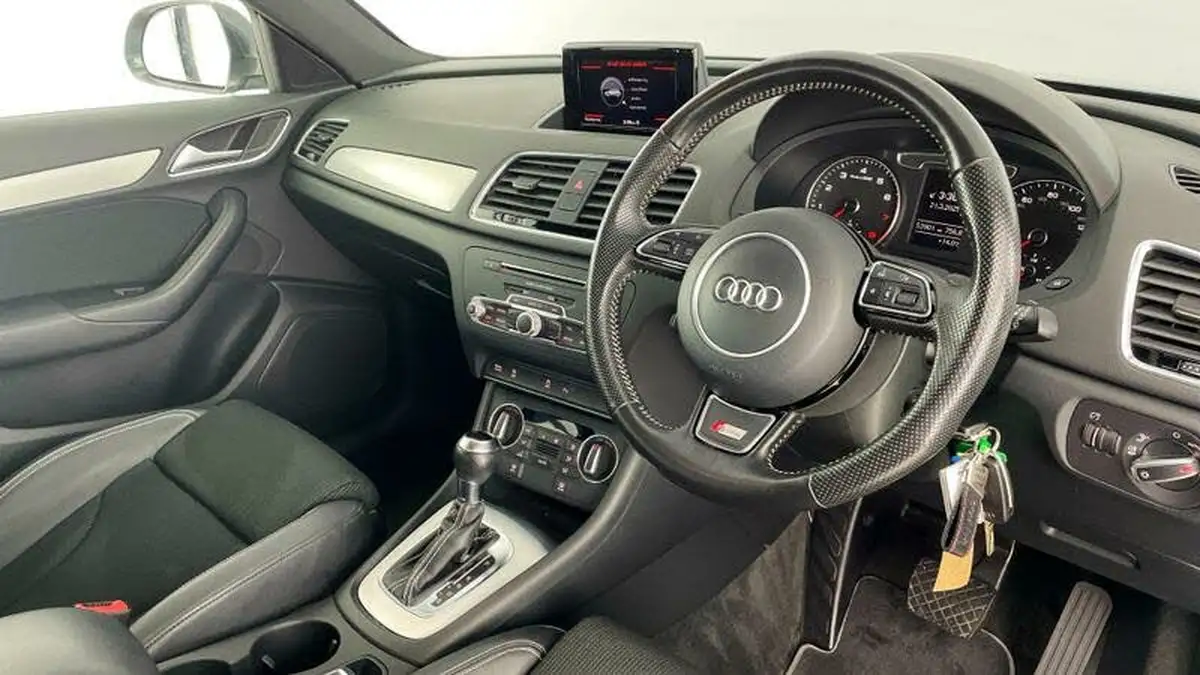 2017-audi-q3-14-tfsi-s-line-edition-tronic-big-5