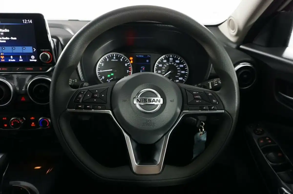 2021-nissan-juke-10-dig-t-acenta-dct-big-17