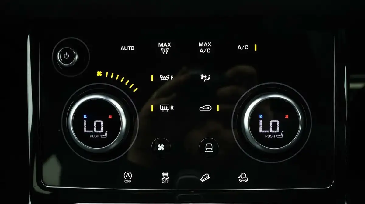 2022-land-rover-range-rover-evoque-20-d200-r-dynamic-s-big-11