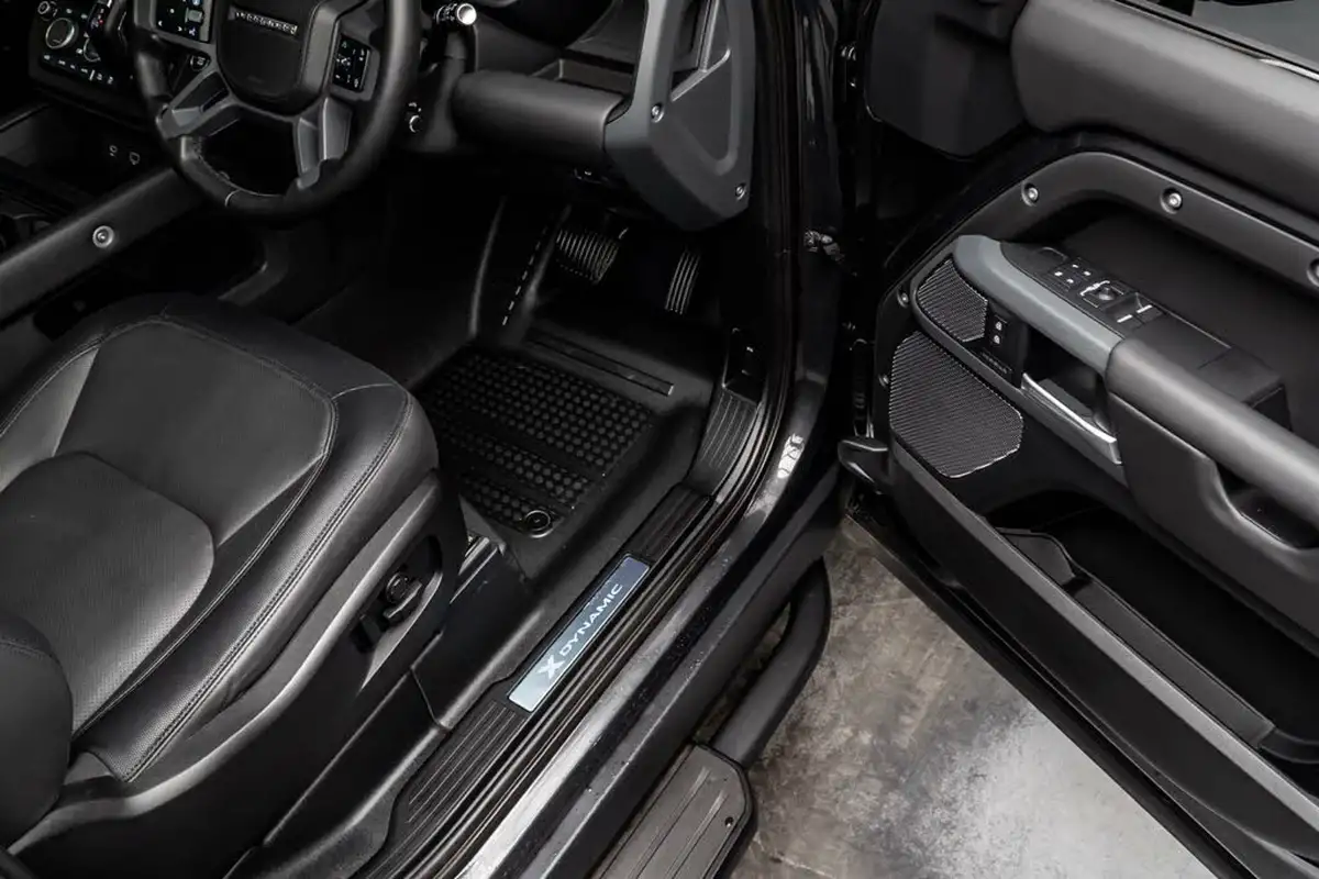 2024-land-rover-90-defender-30-d300-x-dynamic-hse-big-28