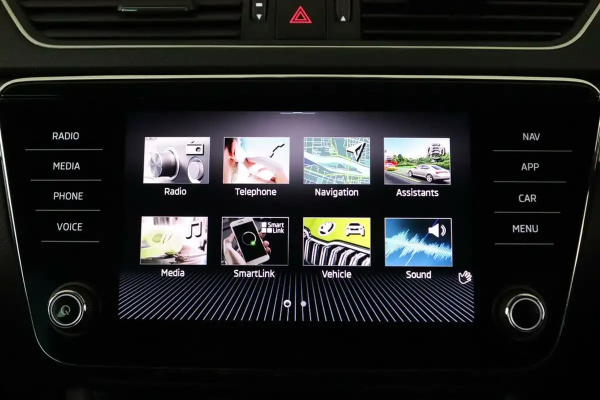 2021-skoda-superb-15-tsi-se-technology-hatchback-big-27
