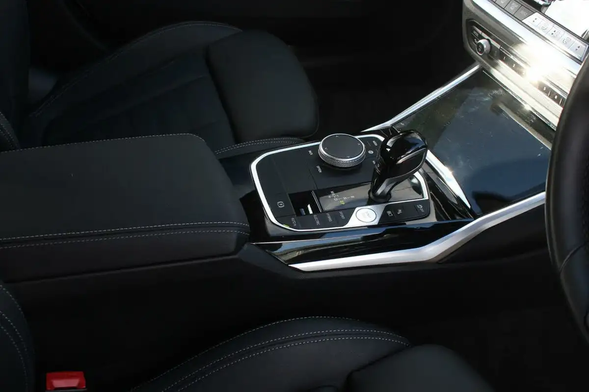 2022-bmw-3-series-20-330e-sport-pro-touring-5d-big-23