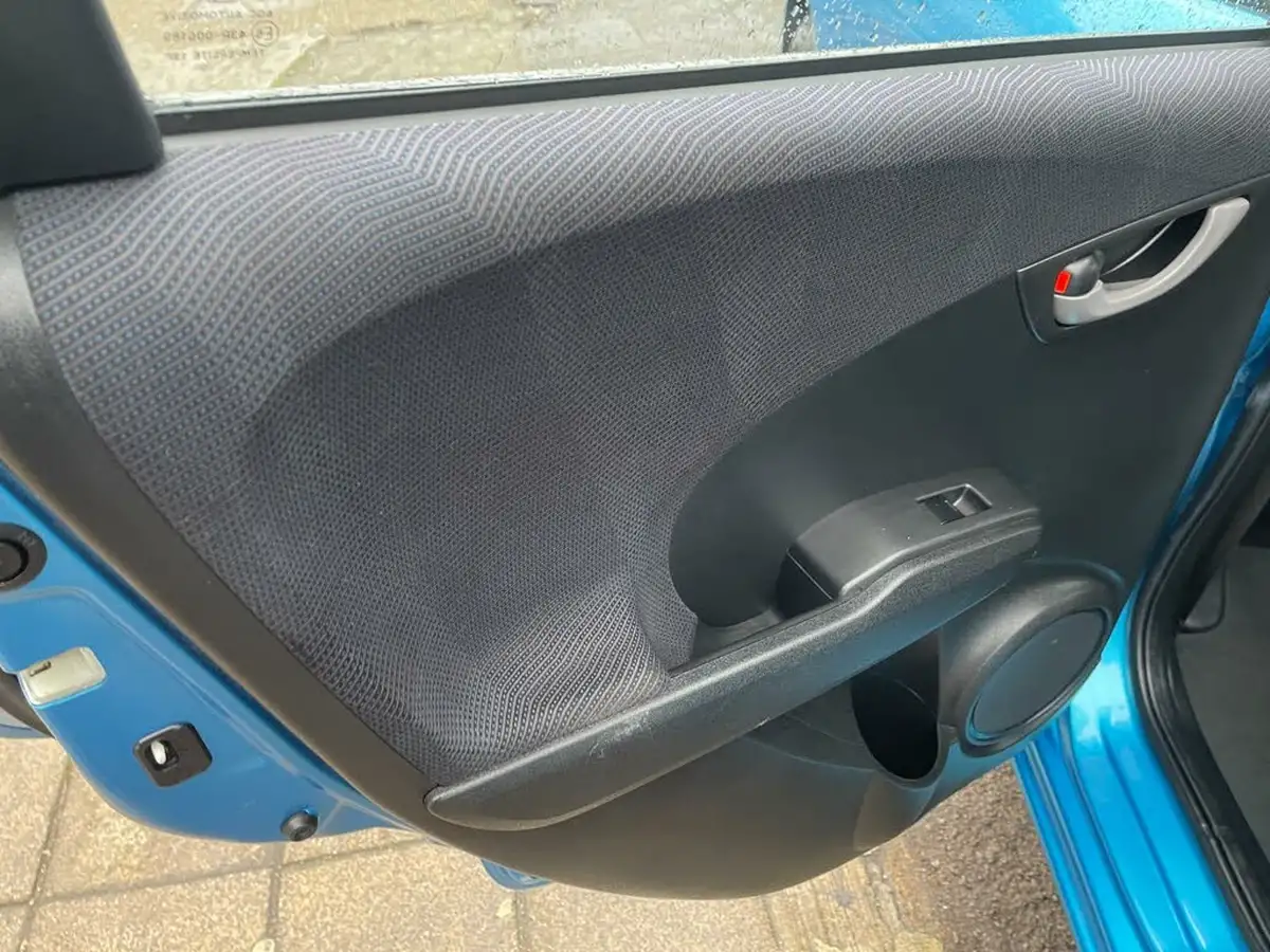 2010-honda-jazz-14-es-98bhp-semi-a-big-12