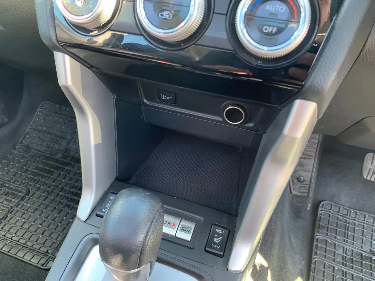 2015-subaru-forester-20-xe-150ps-1995cc-lineartronic-big-18