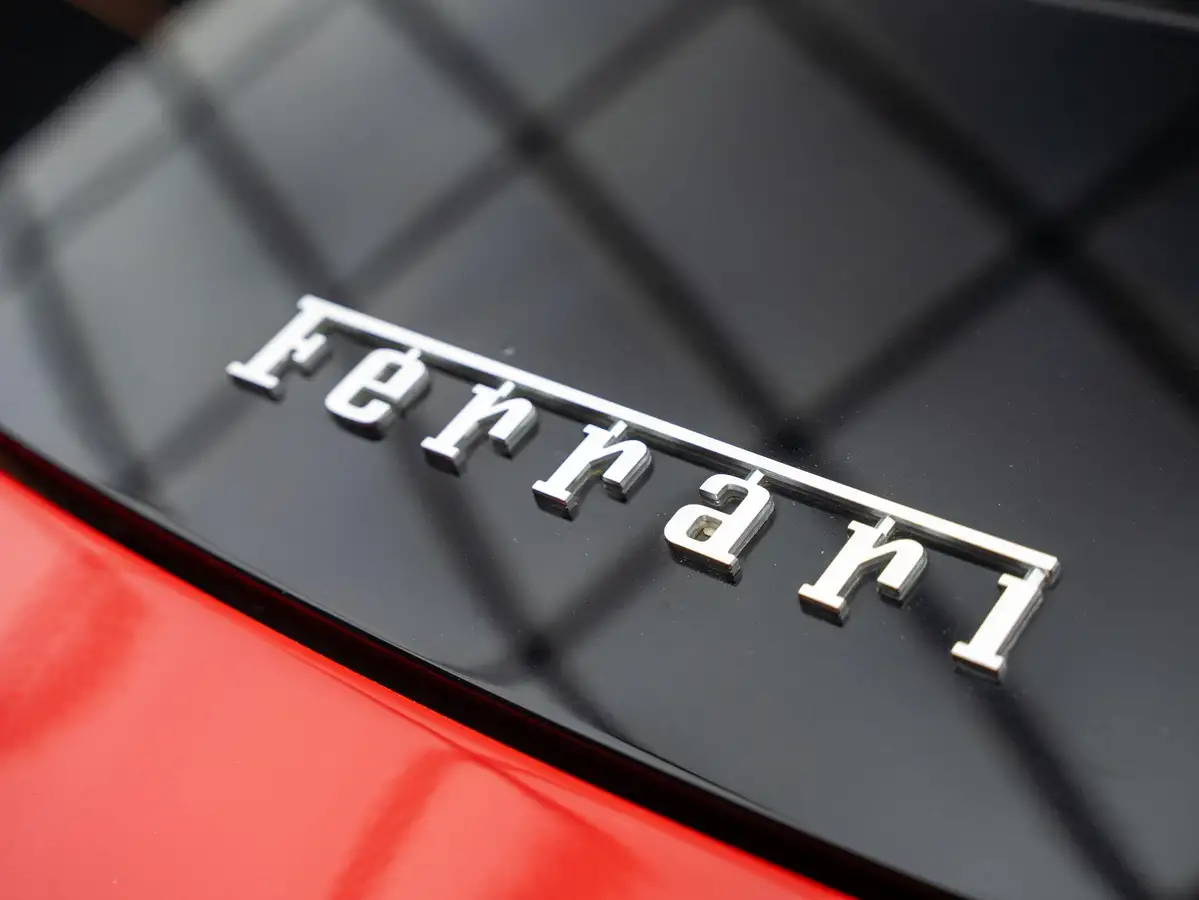 2023-ferrari-roma-38t-v8-f1-dct-ss-big-34