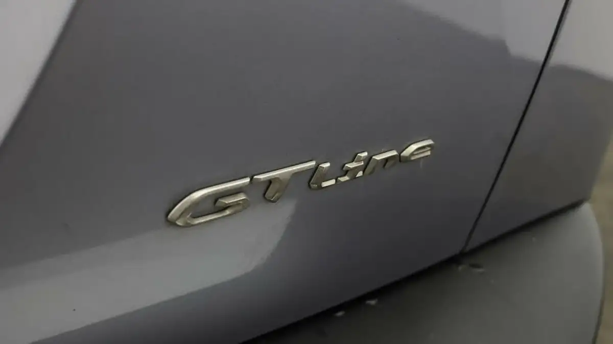 2020-peugeot-2008-suv-e-gt-big-19