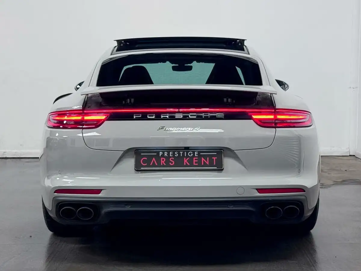 2018-porsche-panamera-29-v6-4-e-hybrid-sport-turismo-big-11