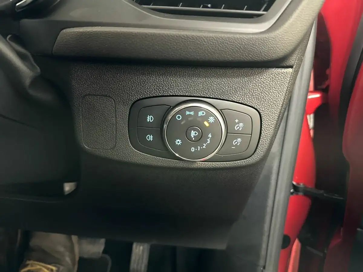 2024-ford-focus-10t-active-155ps-hatchback-powershift-big-22