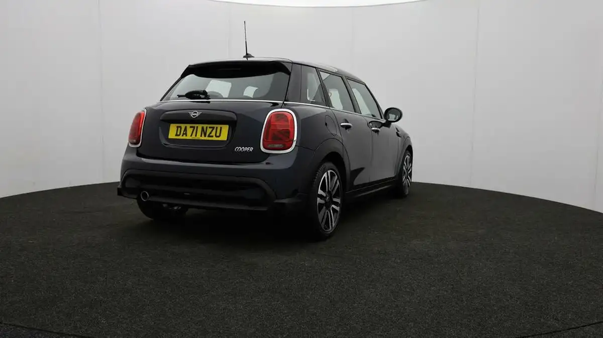 2021-mini-cooper-15-cooper-exclusive-hatchback-5d-auto-big-74