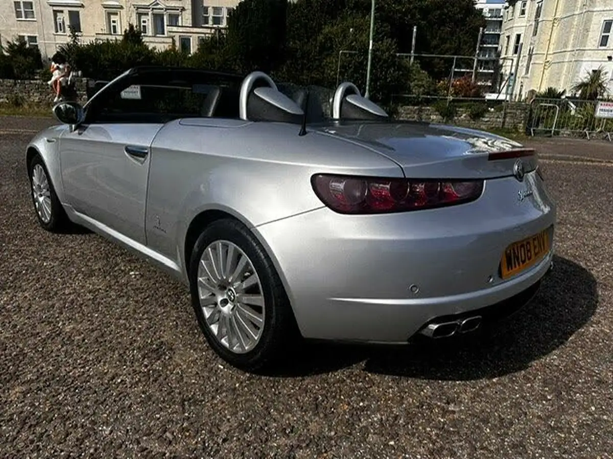 2008-alfa-romeo-spider-22-big-7