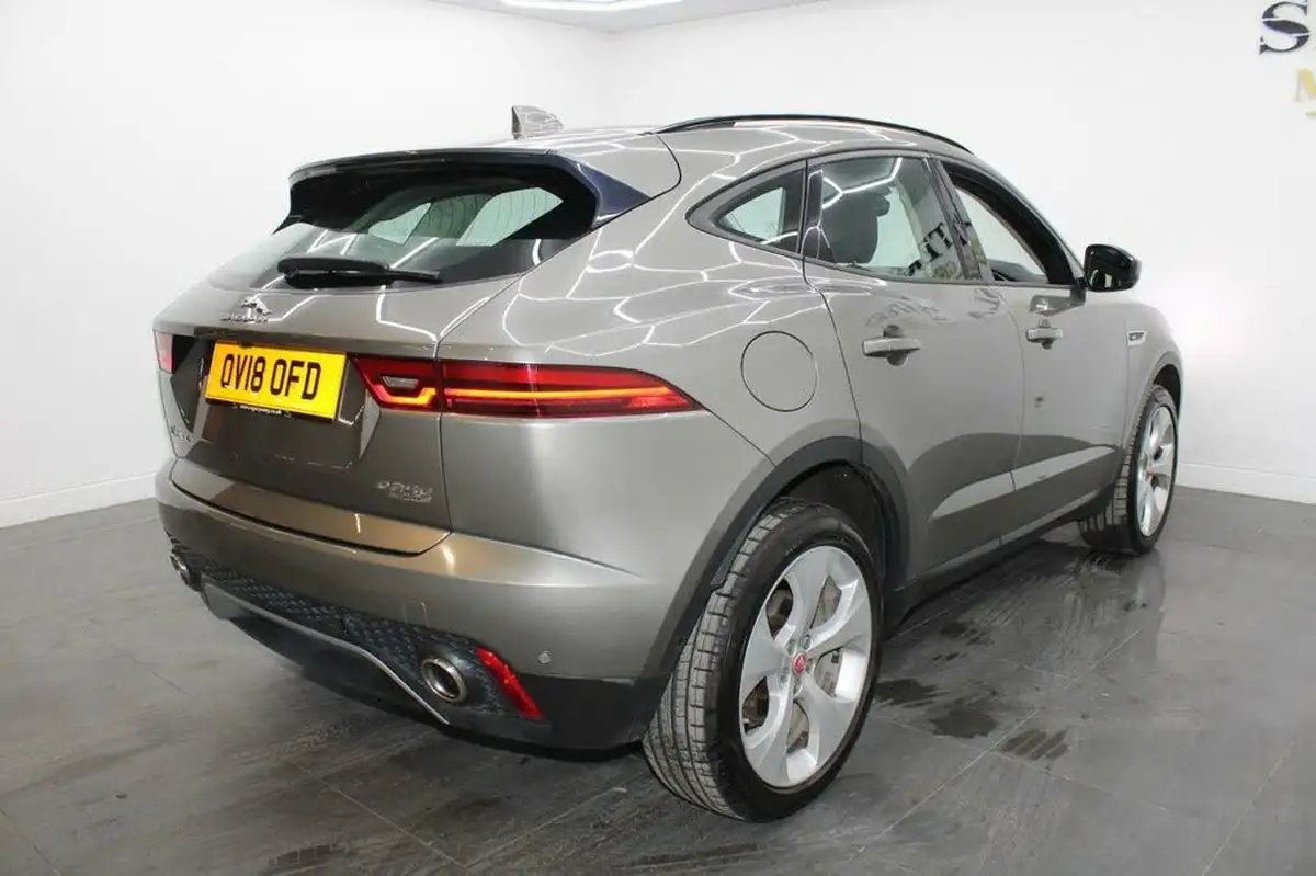 2018-jaguar-e-pace-20-i4d-hse-240ps-ss-big-6