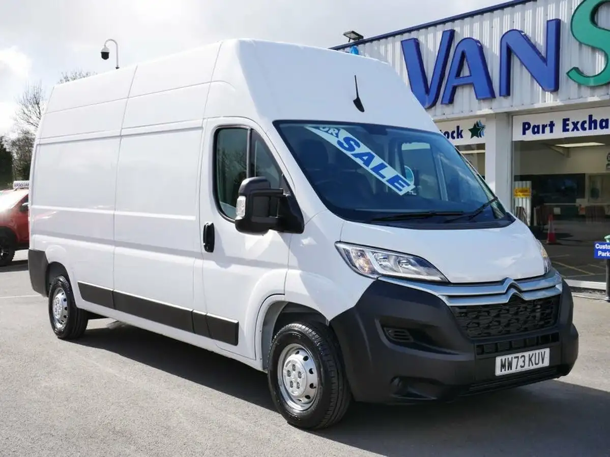 2023-citroen-relay-22bluehdi-35-l3h3-enterprise-edition-big-1