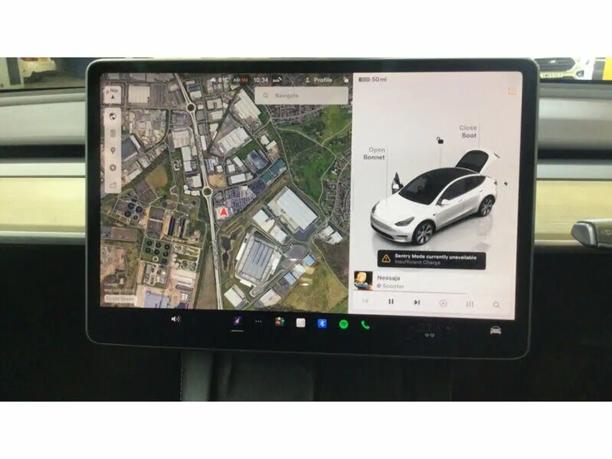 2023-tesla-model-y-e-rwd-big-10