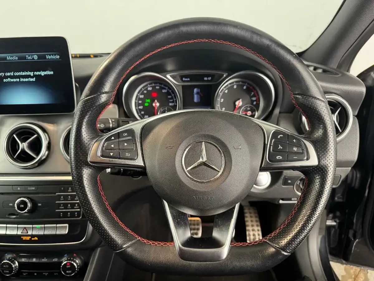 2019-mercedes-benz-gla-class-16-gla-180-amg-line-edition-big-19