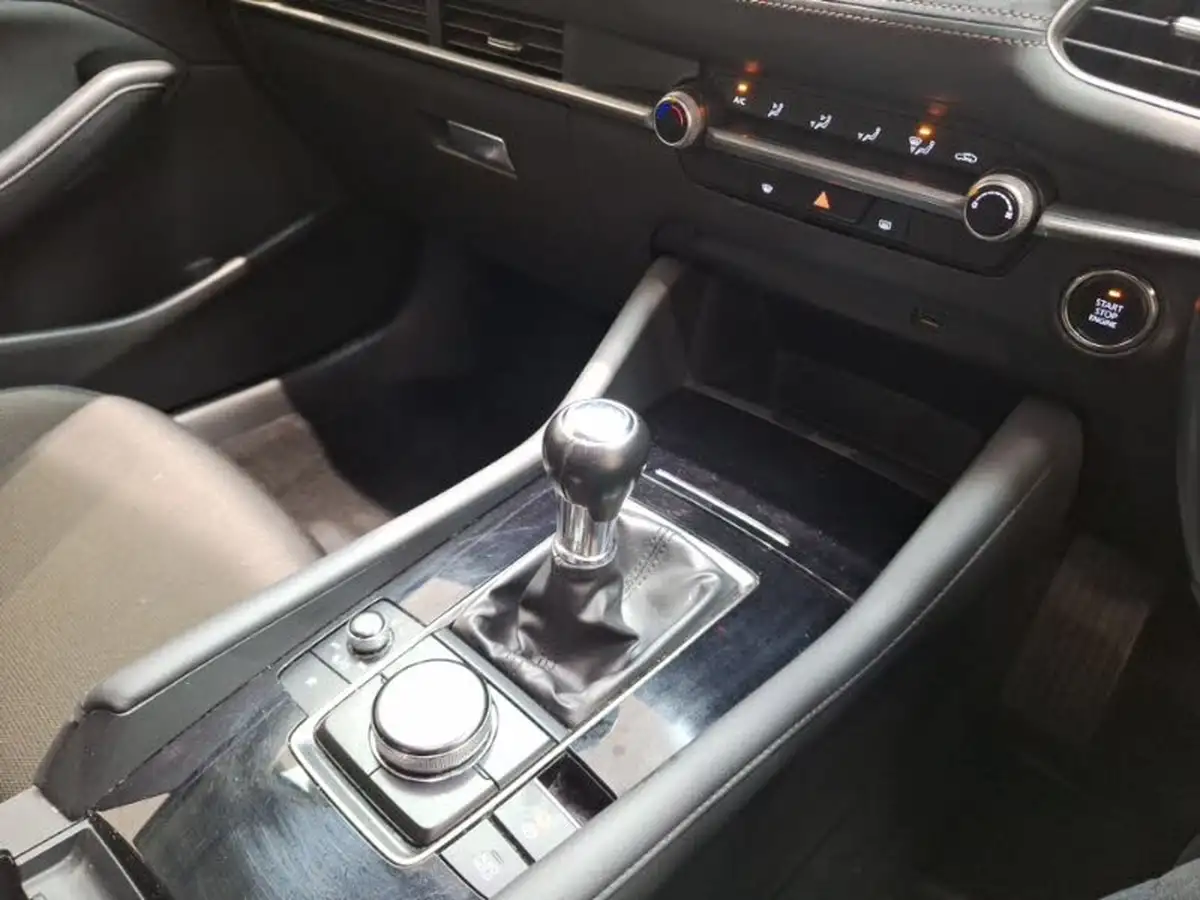 2019-mazda-mazda3-20-sport-saloon-4d-big-12