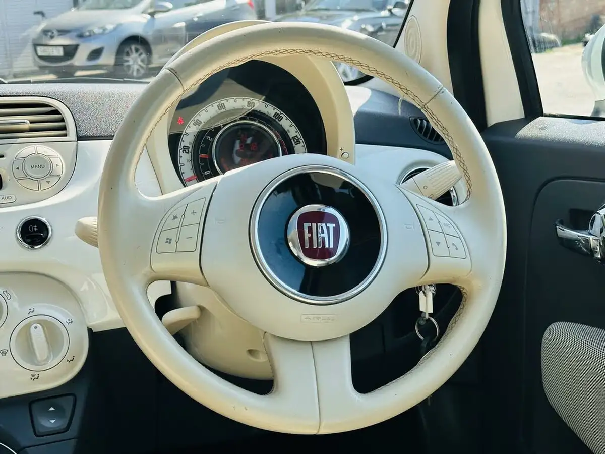 2013-fiat-500c-12-lounge-dualogic-big-36
