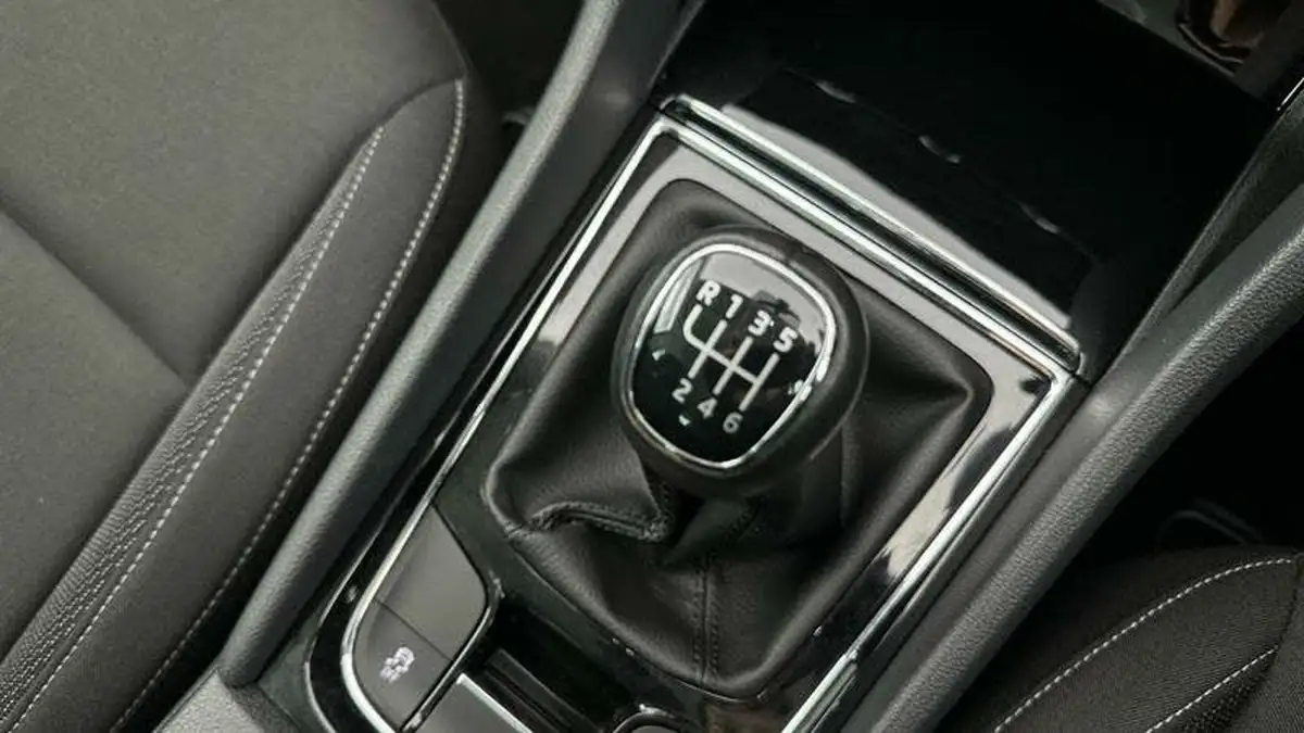 2023-skoda-karoq-20tdi-se-drive-150ps-big-13