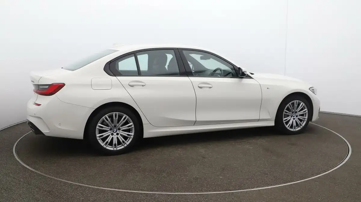 2020-bmw-3-series-20-330e-m-sport-saloon-4d-big-49