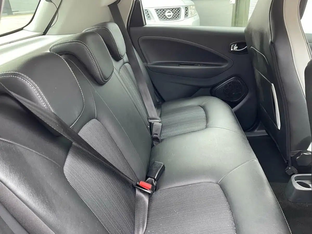 2019-renault-zoe-e-s-edition-nav-110ps-r110ze40-big-36