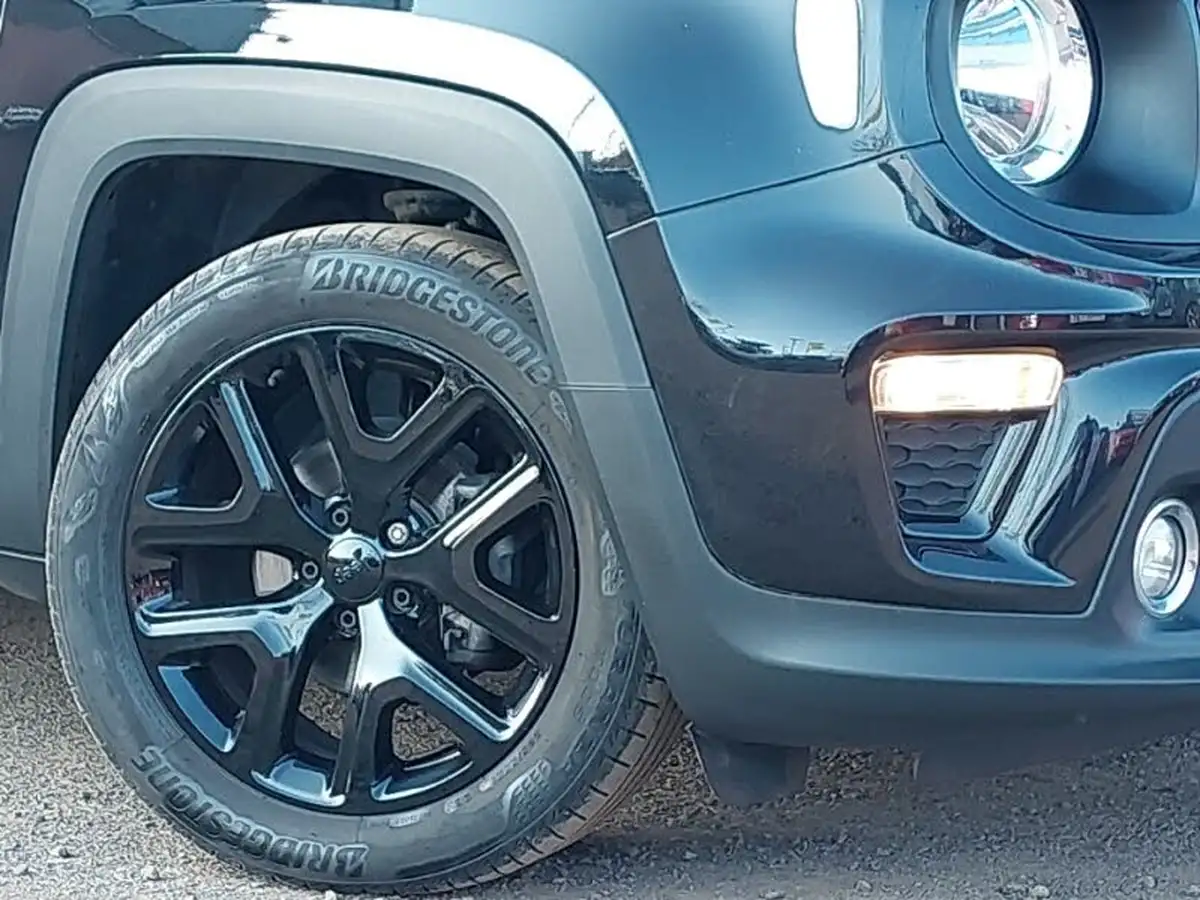 2021-jeep-renegade-10-gse-night-eagle-big-8