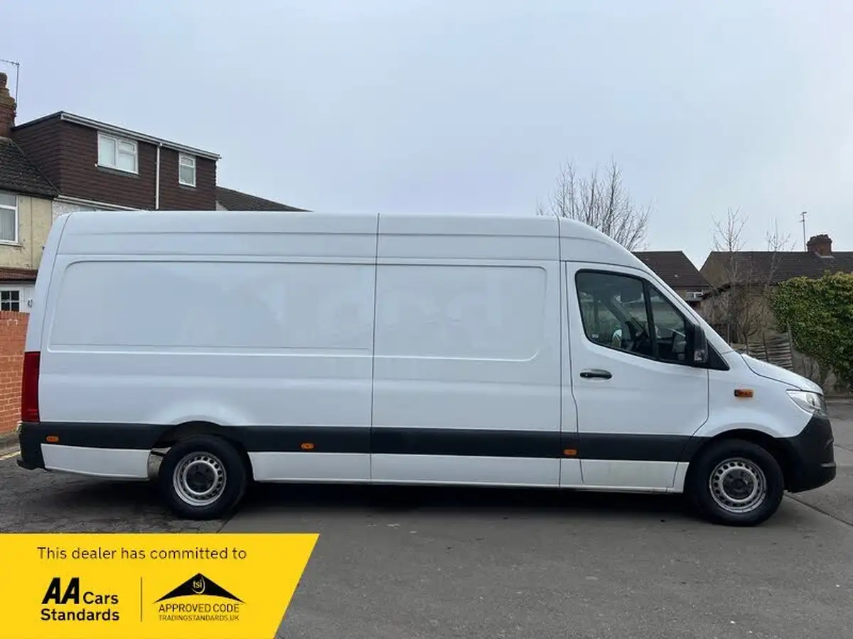 2018-mercedes-benz-sprinter-21cdi-311-l2h1-panel-van-rwd-eco-gear-360-big-4