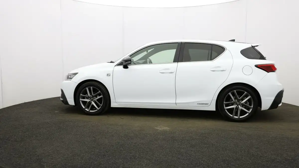 2019-lexus-ct-200h-18-f-sport-big-64