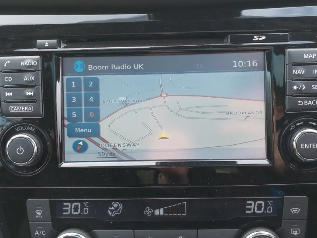 2016-nissan-qashqai-12-dig-t-n-connecta-big-14