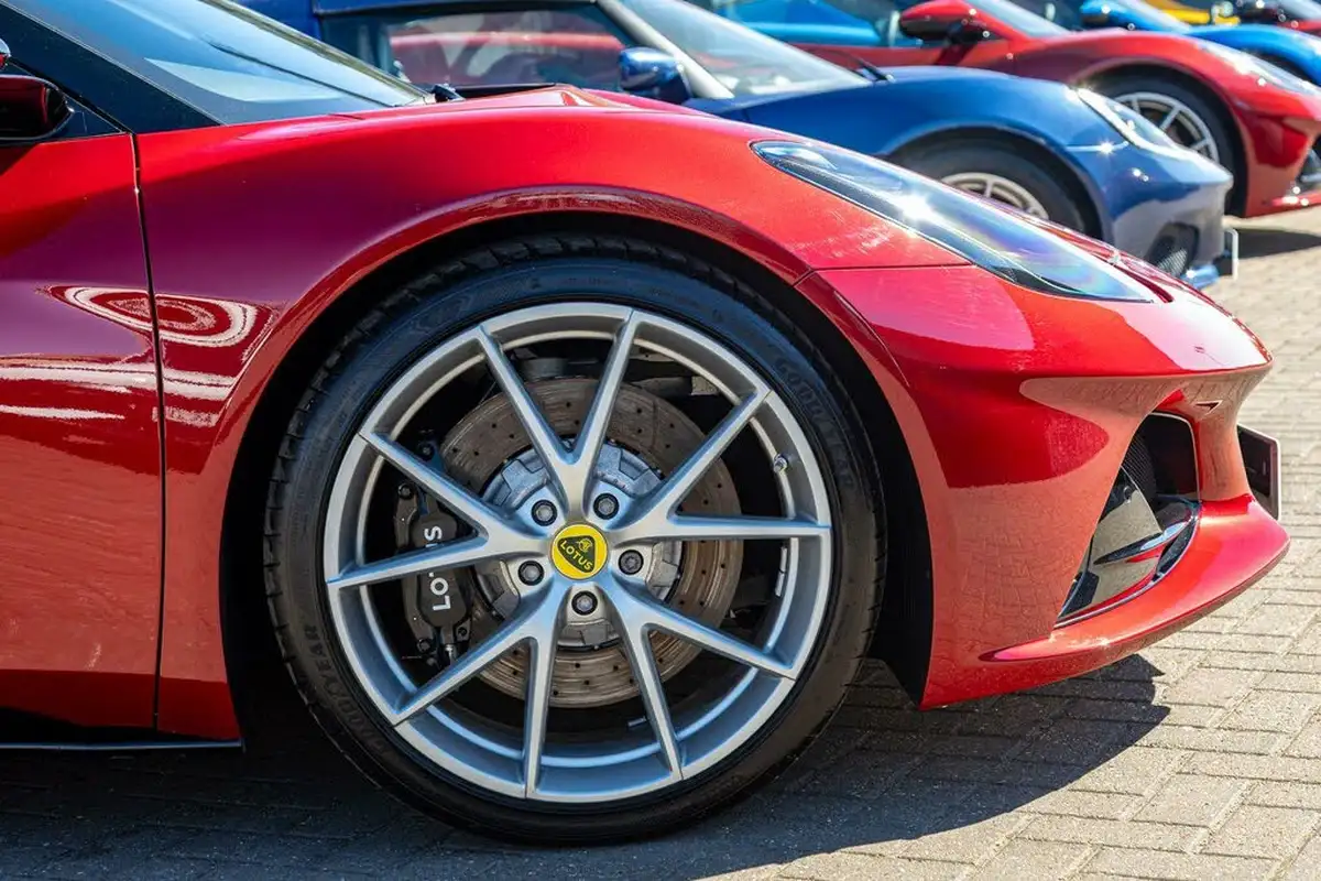 2024-lotus-emira-35-first-edition-v6-big-21