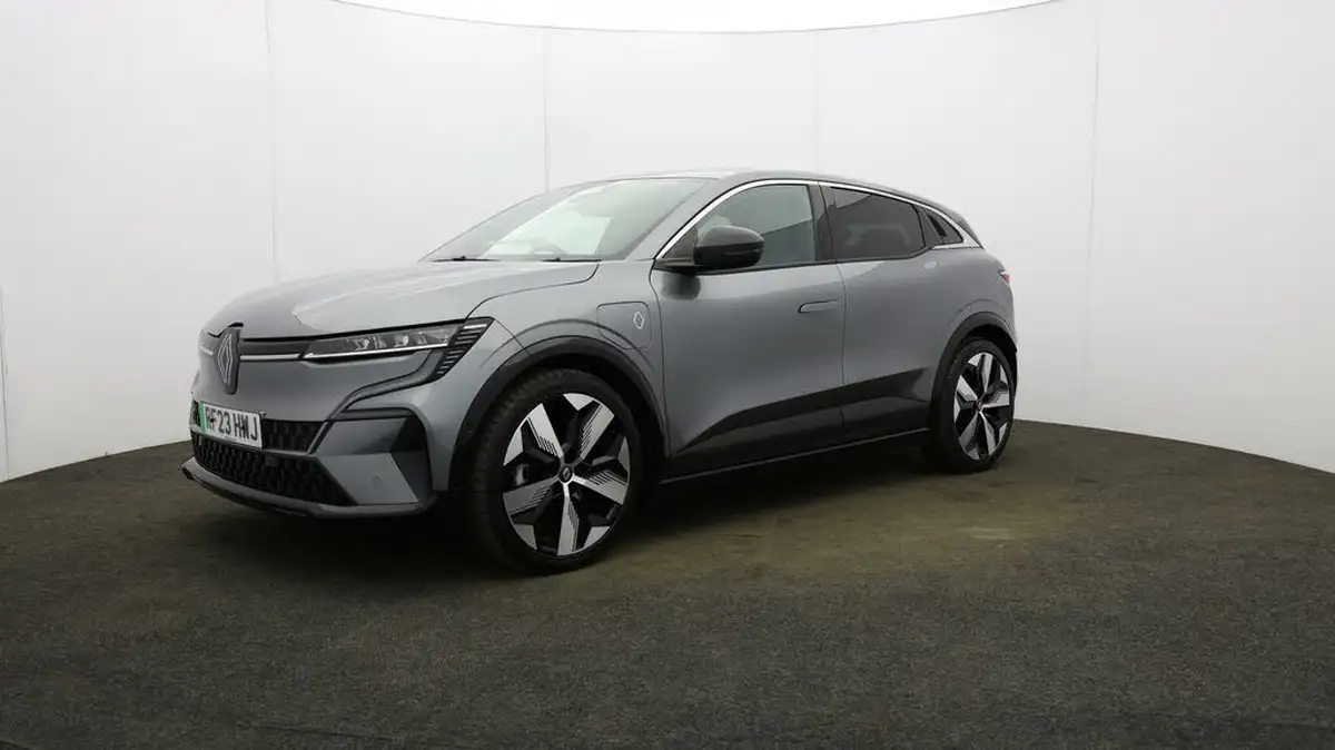 2023-renault-megane-e-tech-e-techno-big-27